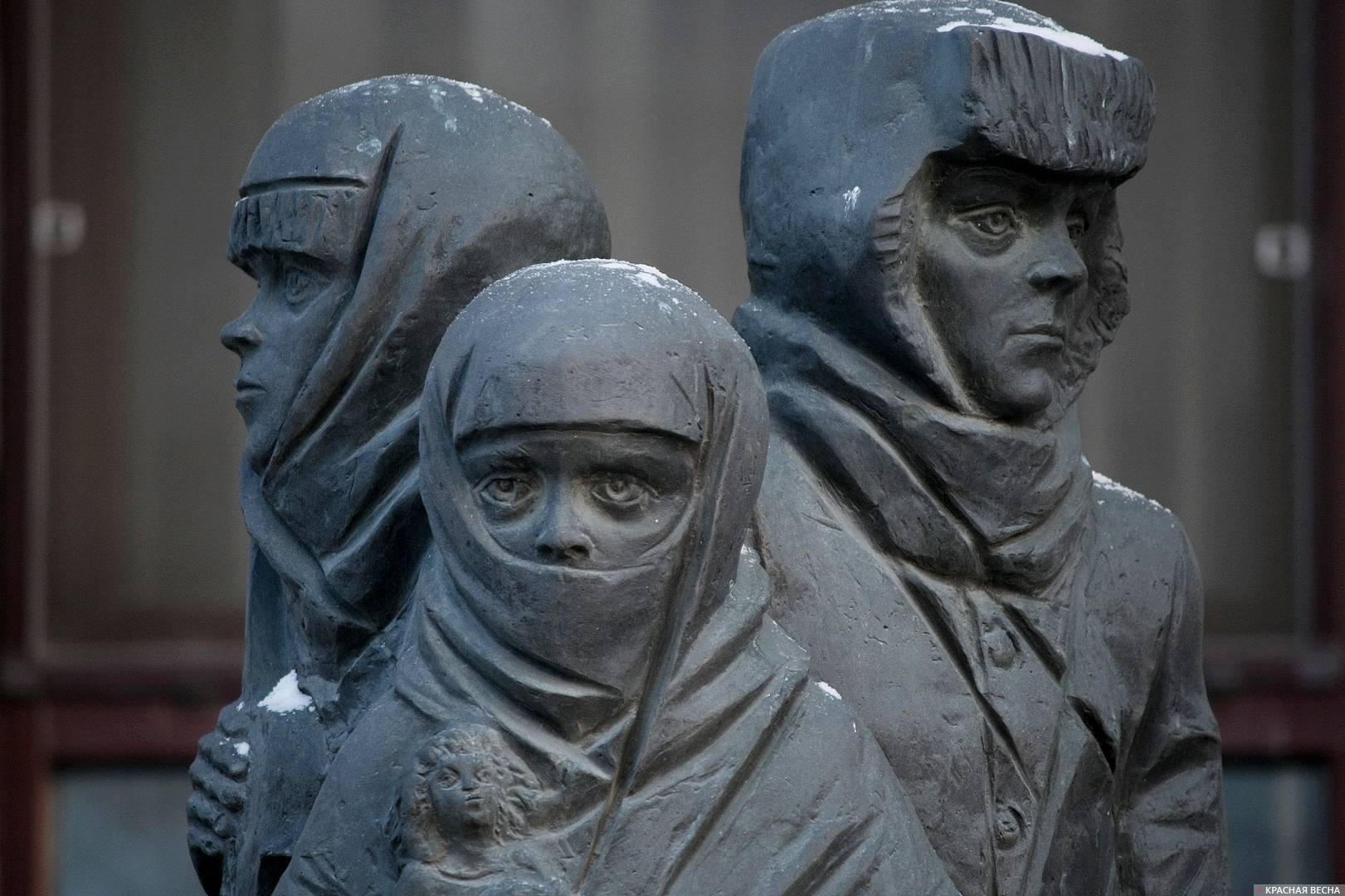 Памятник детям блокадного Ленинграда. Омск