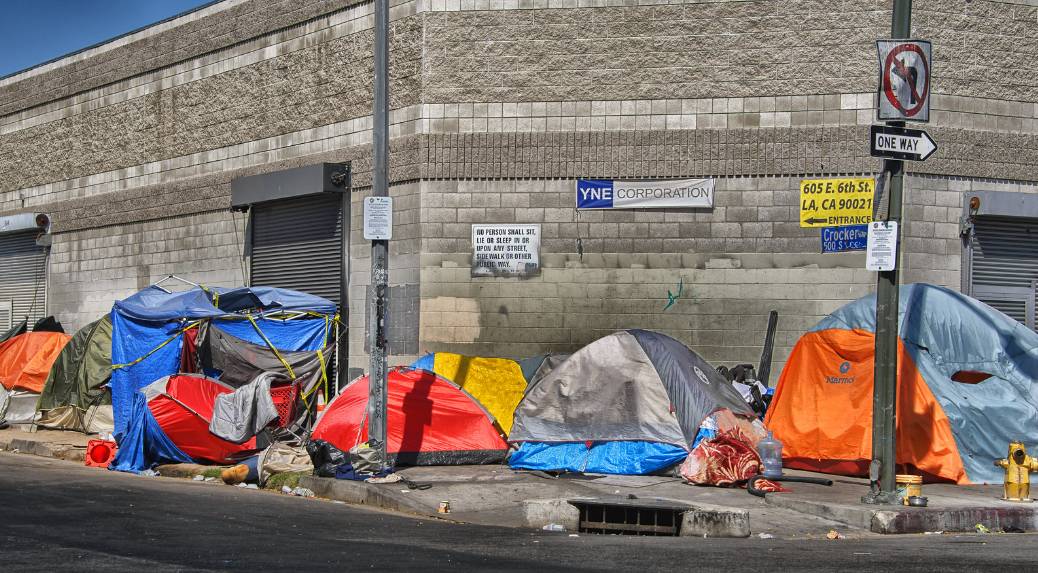 Палатки бездомных в Лос Анжелесе