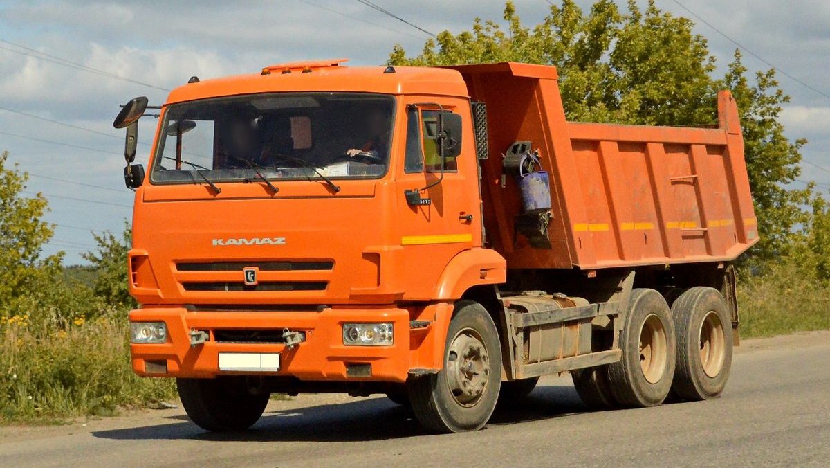 Популярный КамАЗ-65115 получил обновленную коробку передач и сбавил в цене  | ИА Красная Весна