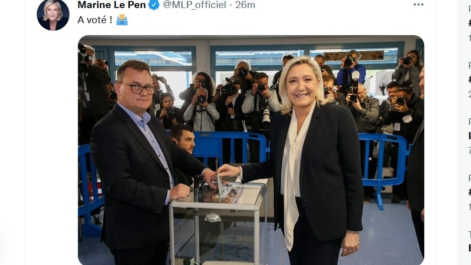 Скриншот страницы Twitter кандидата от «Национального объединения» на пост президента Франции Марин Ле Пен с постом от 24 апреля 2022 года.