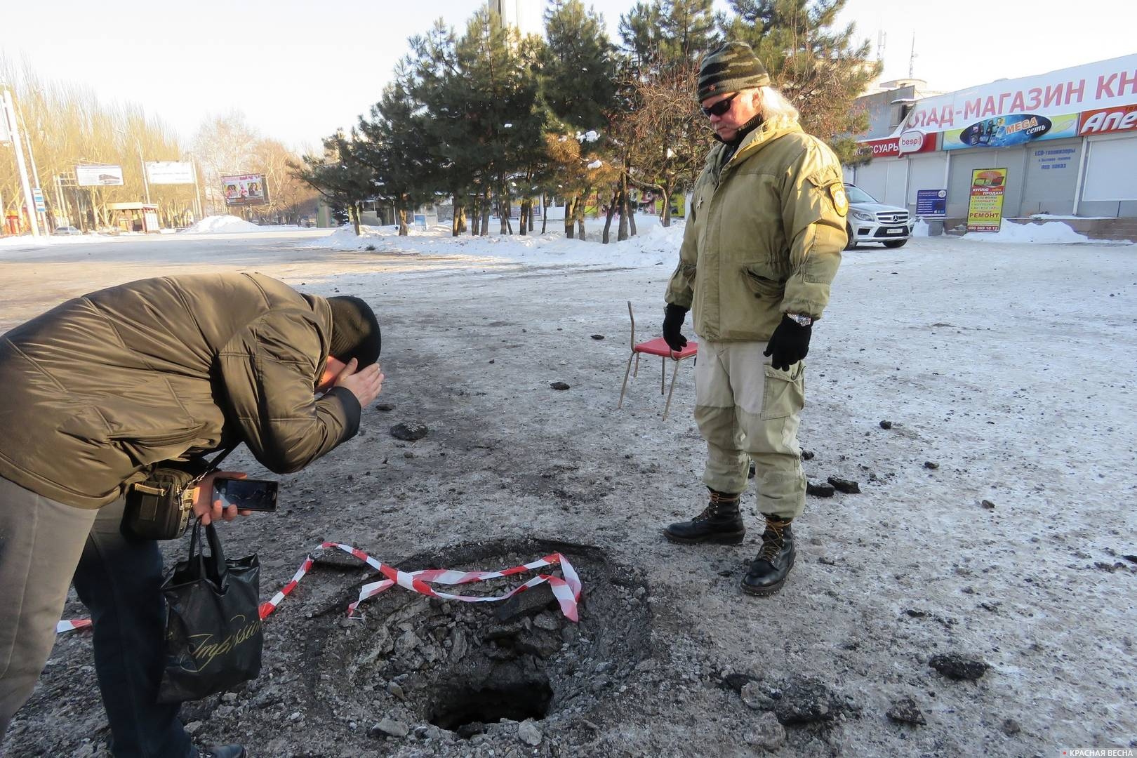 0009. Воронка. Рассел Бентли Техас. Донецк. ДНР. 2017.