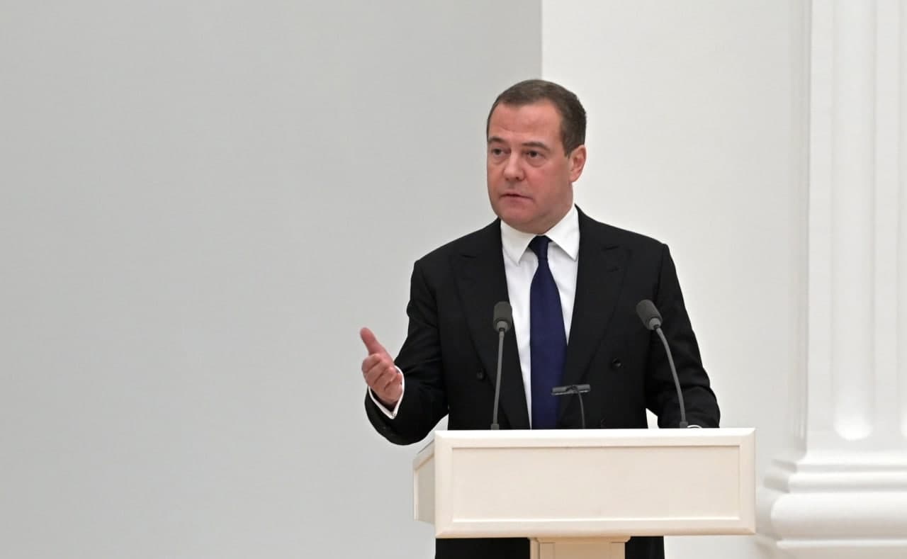 Дмитрий Медведев на заседании Совета Безопасности