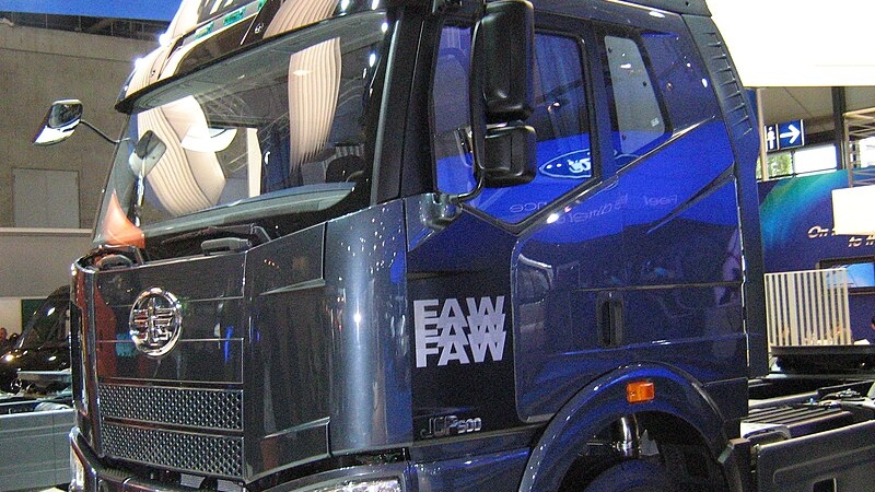 Большегрузный автомобиль марки FAW. Китай