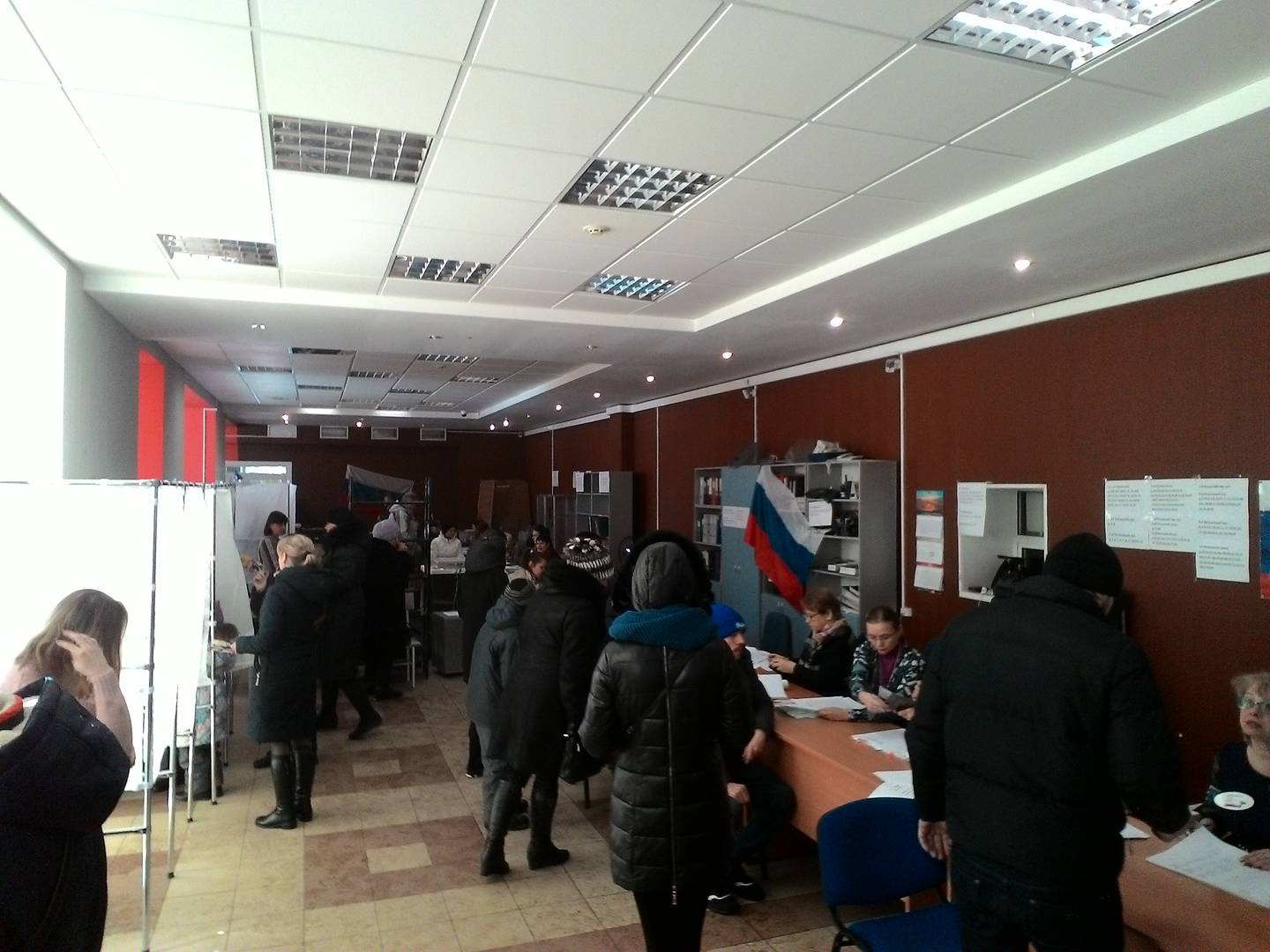Очереди на избирательном участке в Ярославле