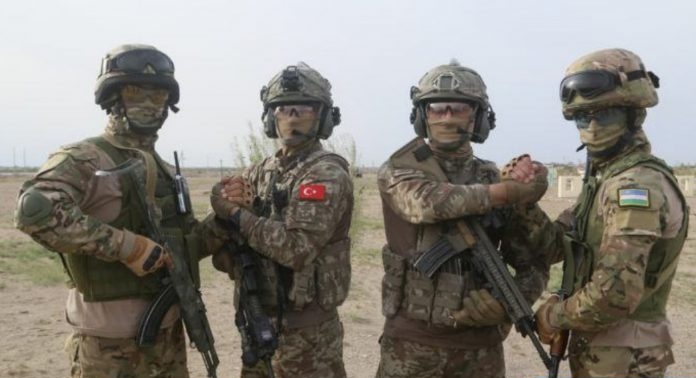 Турецкие и Узбекские военные