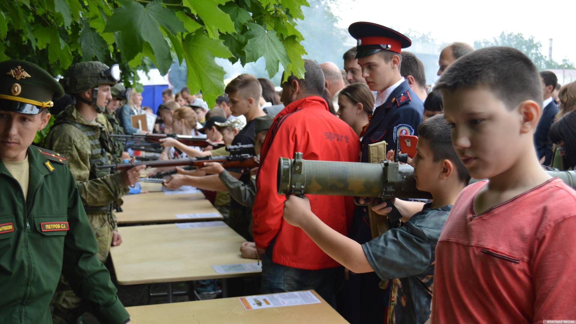 Выставка стрелкового оружия. Новочеркасск