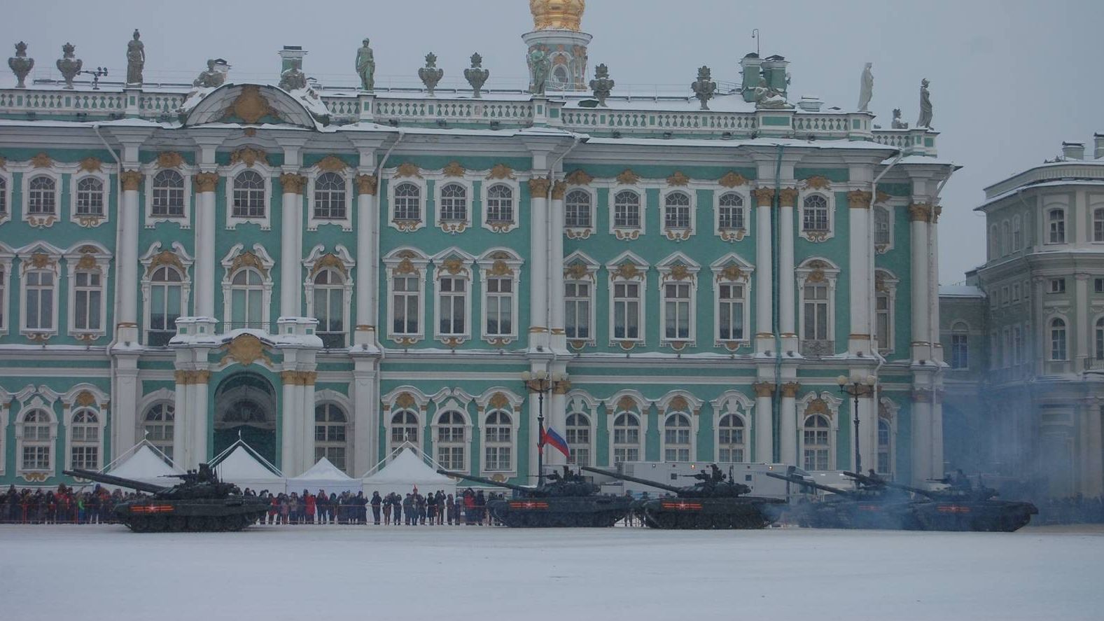 Парад в честь 75-й годовщины полного освобождения Ленинграда от фашистской блокады, Дворцовая площадь, Санкт-Петербург