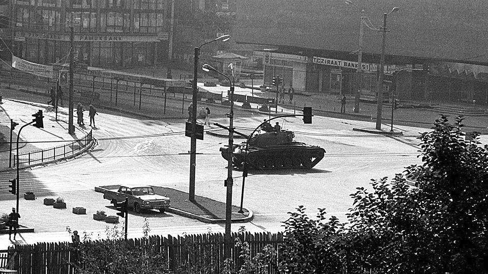Переворот 1980 года. Танки на улицах Анкары