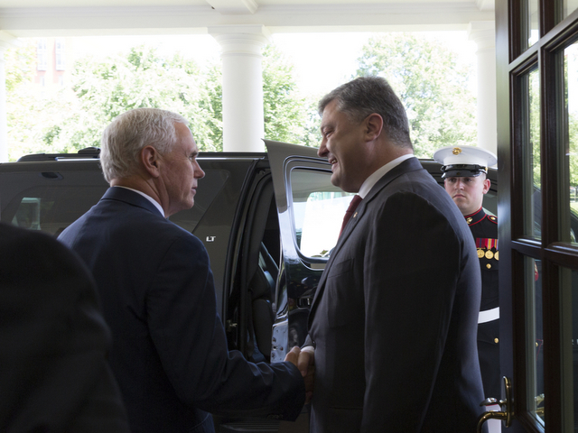 Вице-президент США Майк Пенс и президент Украины Петр Порошенко [whitehouse.gov]