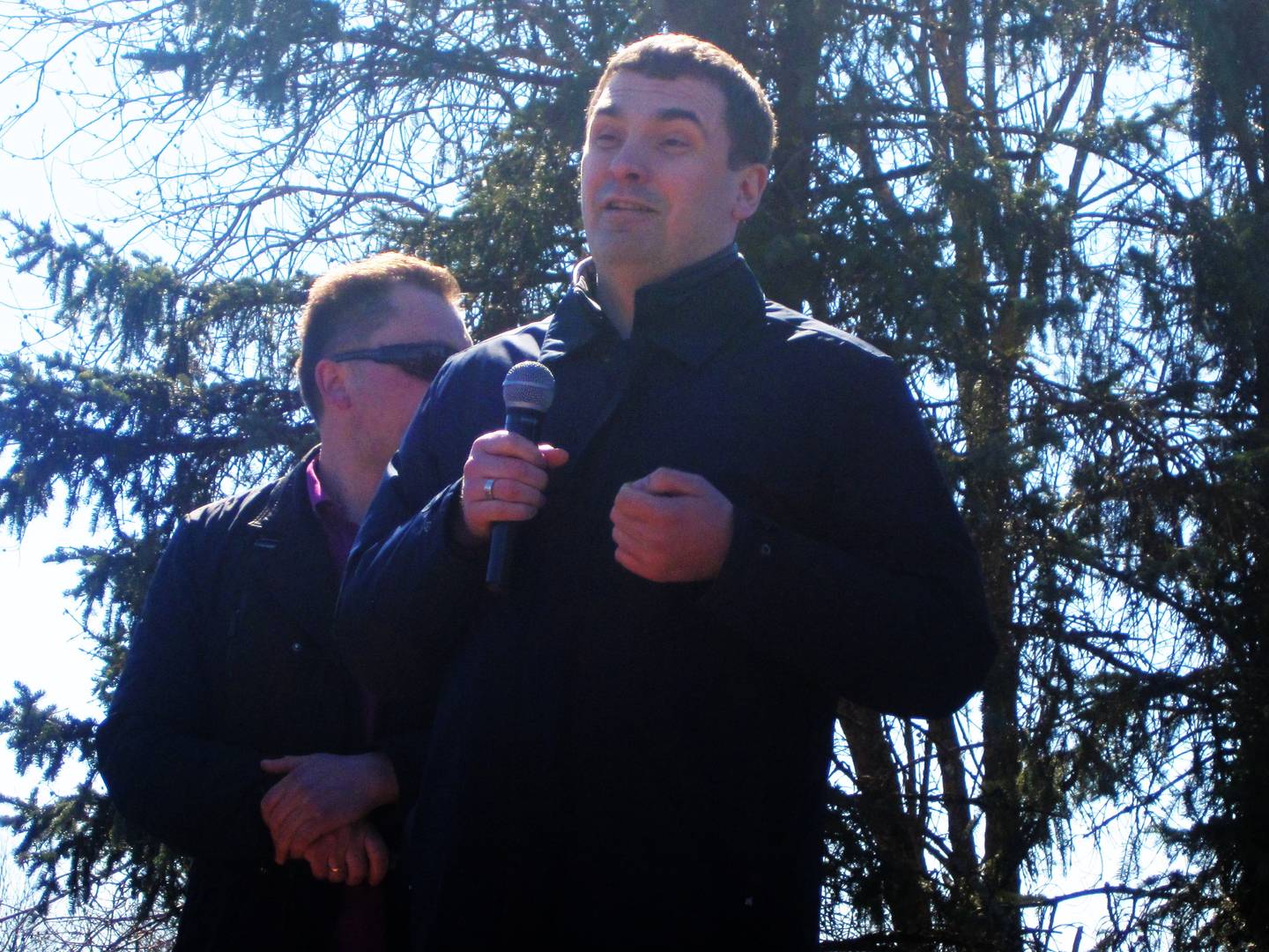 Михаил Кузнецов на митинге 14 апреля. Волоколамск
