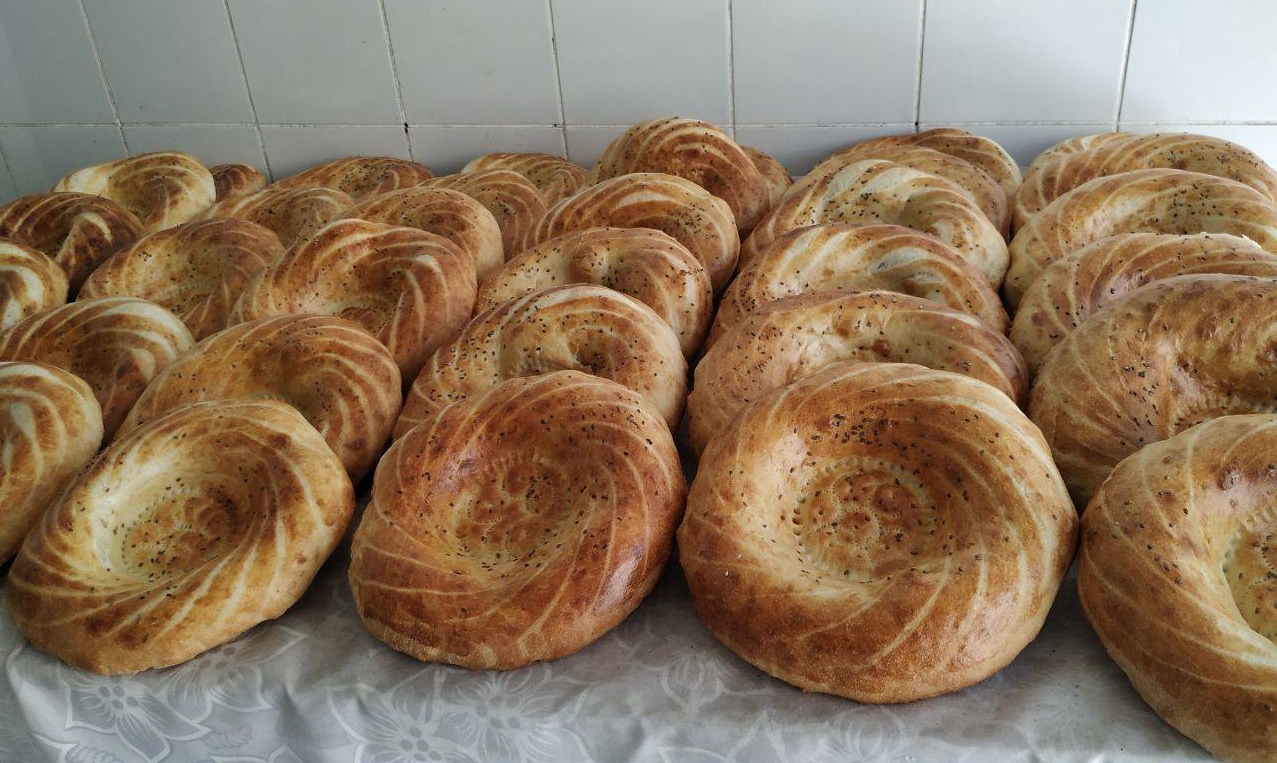 Узбекский хлеб, лепешки, нон