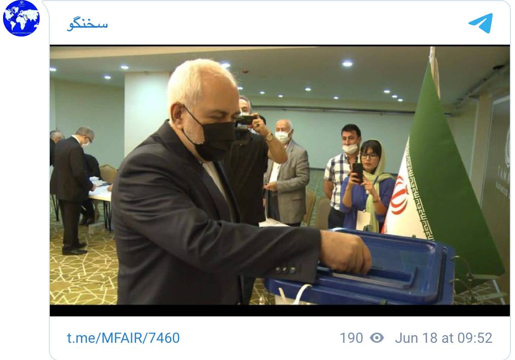 Глава МИД Ирана Зариф на выборах для граждан Ирана в Анталии