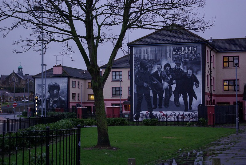 Фреска в городе Дерри, посвященная событиям Кровавого восресенья 1972 года. Северная Ирландия