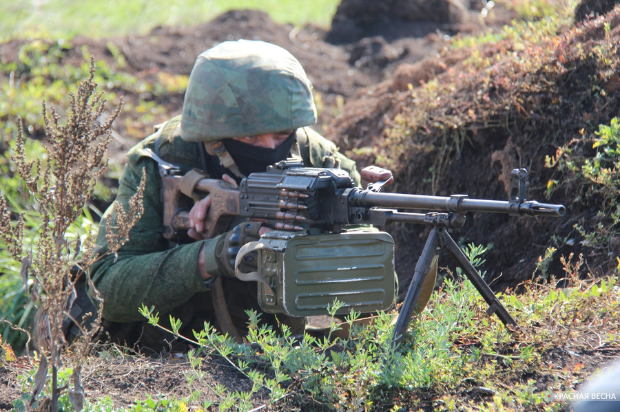 Военнослужащий ДНР [© ИА Красная Весна]