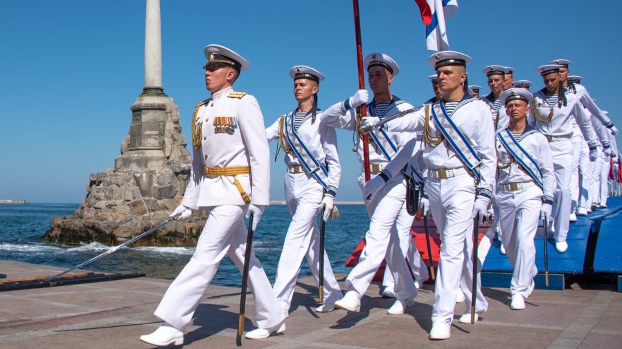 Ансамбль песни и пляски Черноморского флота выступил в Совете Федерации