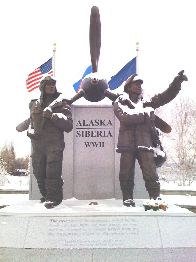 Памятный монумент в Фэрбанксе. Аляска