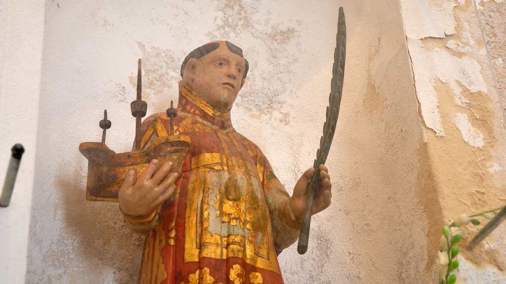 Статуя в церкви крепости Сагреш