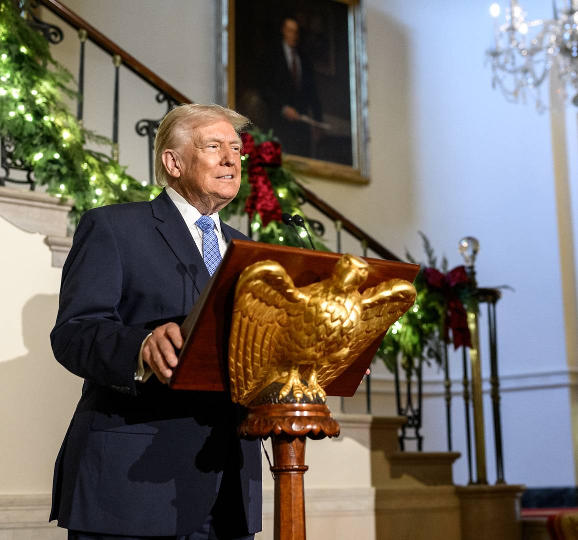 Дональд Трамп во время выступления в Белом Доме