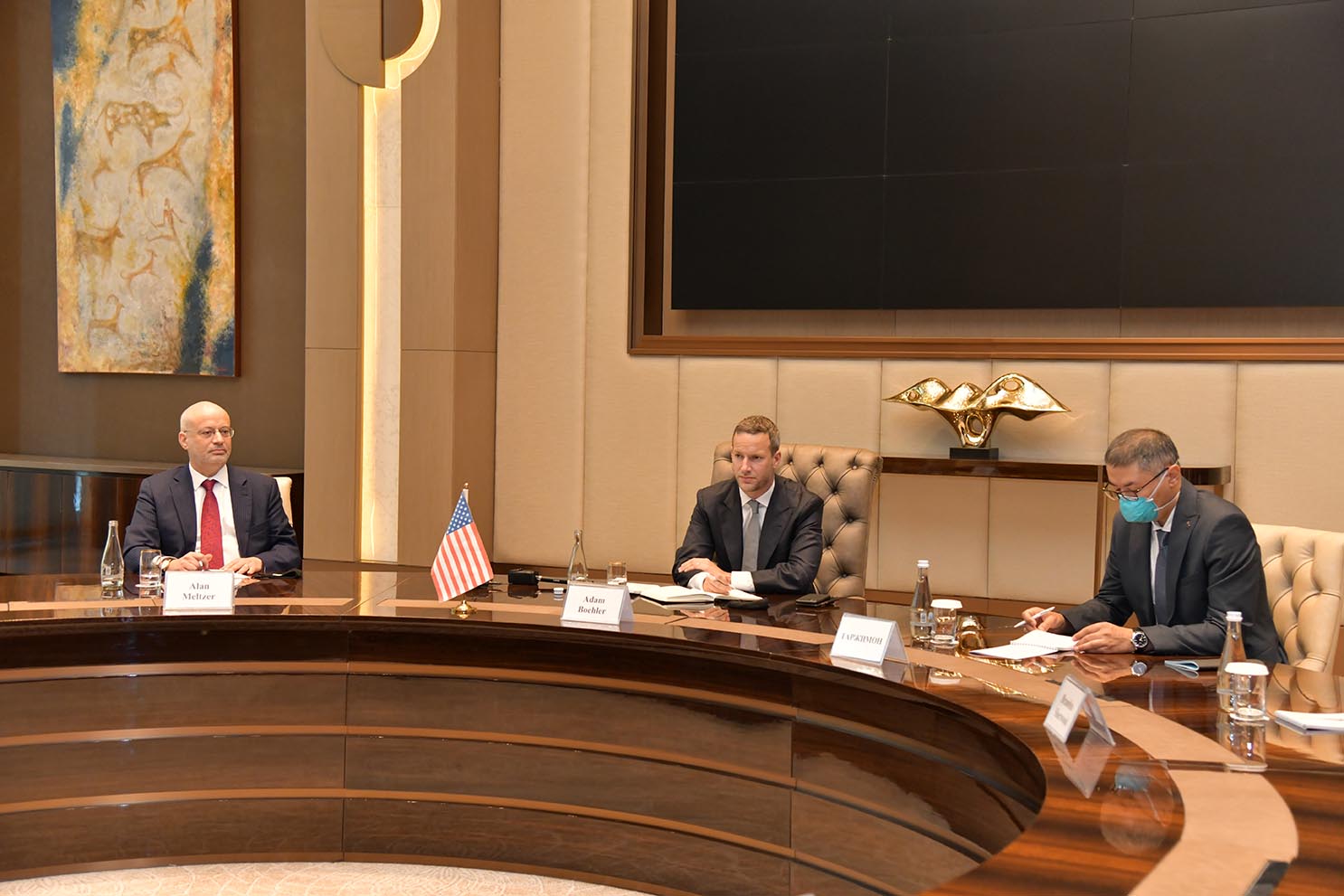 Представители Корпорации финансирования международного развития США (DFC) на встрече в Ташкенте