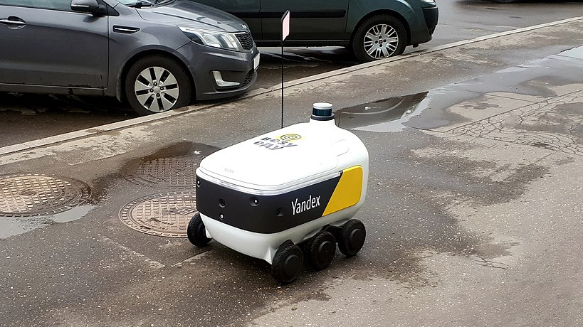 Робот- доставщик Яндекс