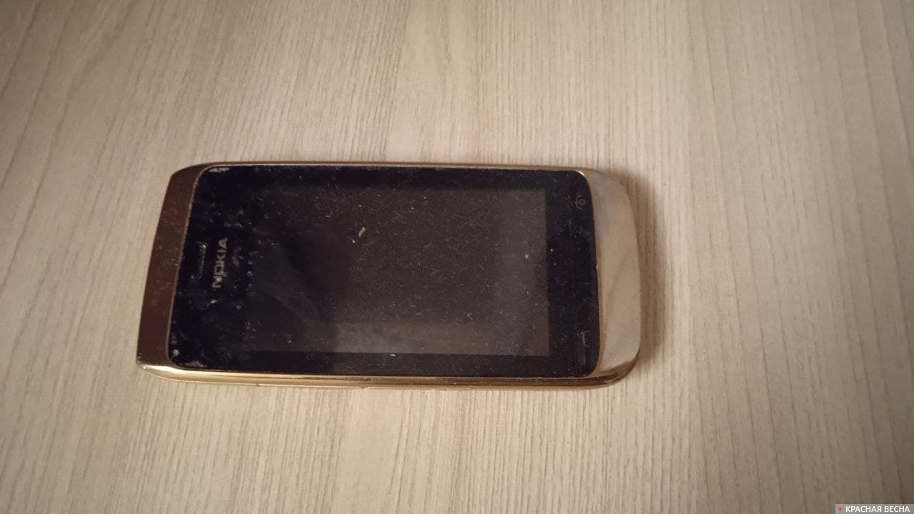 Сломанный смартфон