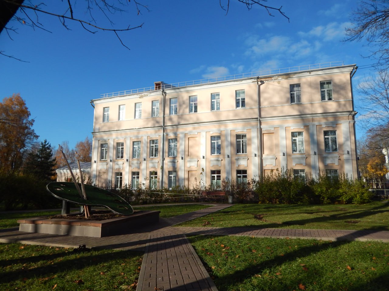 Смоленск. Здание Совета рабочих и солдатских депутатов