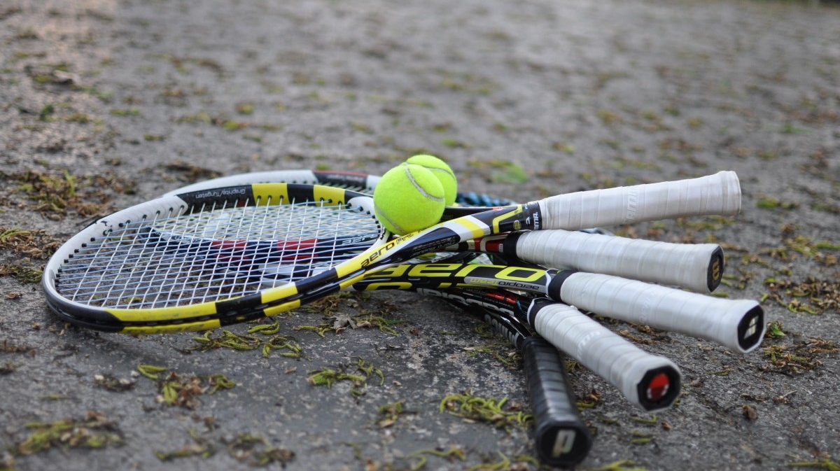 Шаповалов уступил на теннисном турнире в Штутгарте