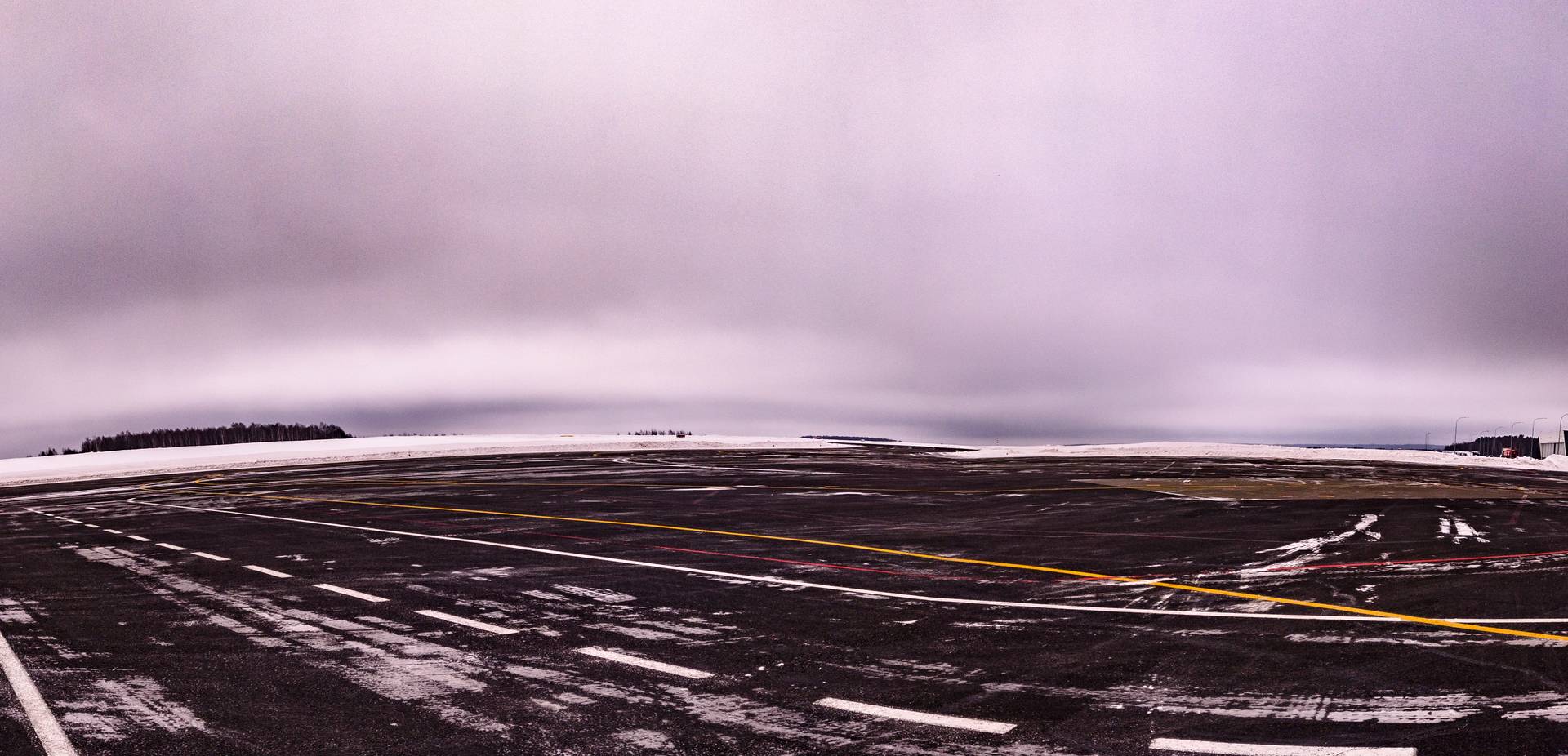 В аэропорту Калуги (архивная фотография)