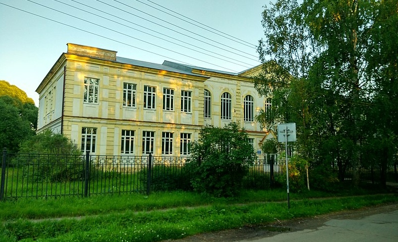 Здание женской гимназии.1910 г