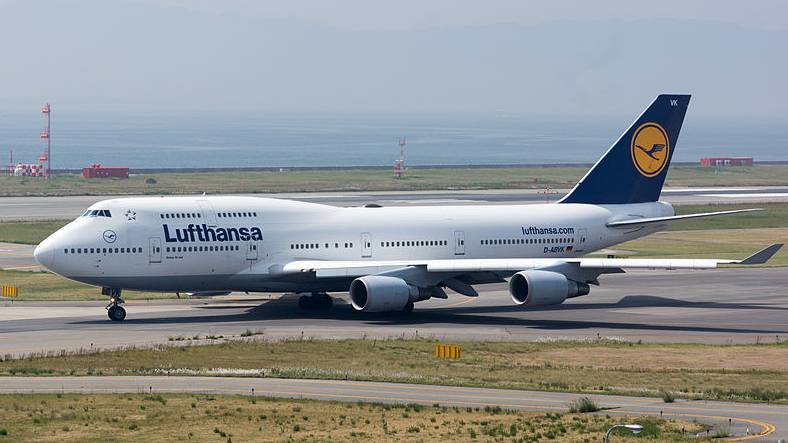 Lufthansa, B747-400, D-ABVK