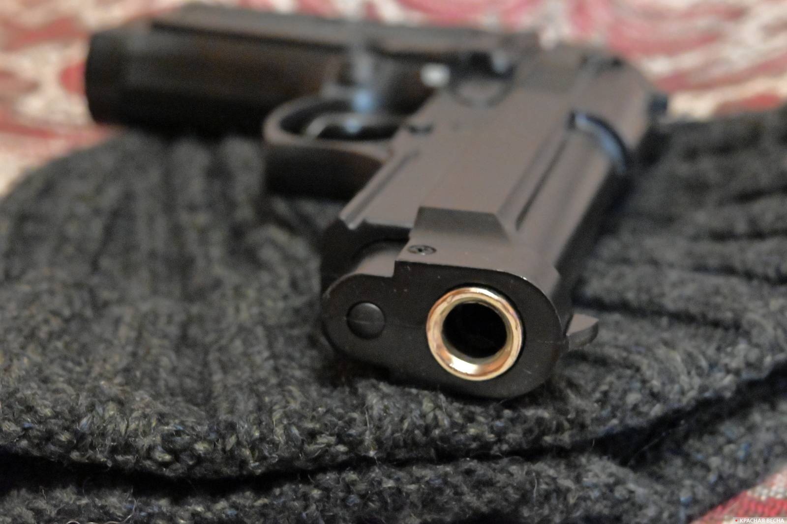 Оружие. Пистолет