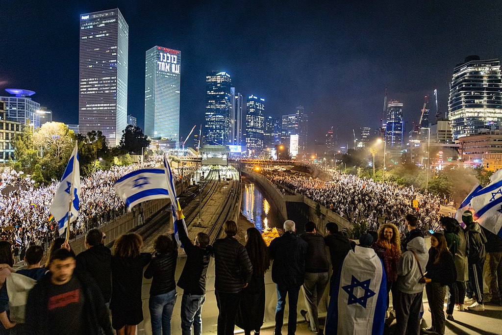 Протестующие в Тель-Авиве. 26 марта 2023 года