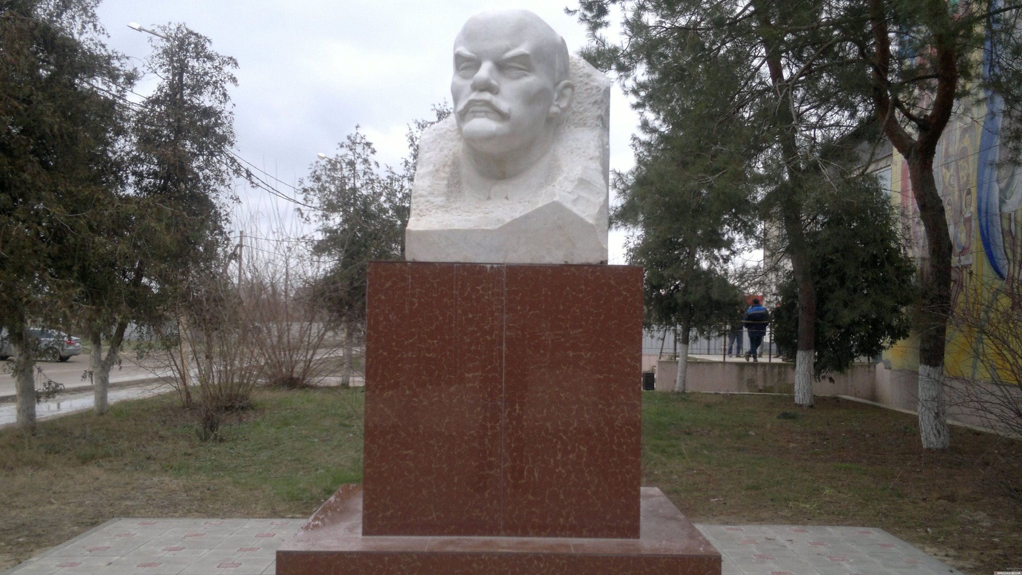 Памятник В. И. Ленину в станице Тамань