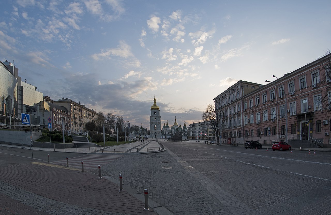 Софийская площадь Киева в период карантина