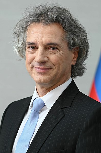 Премьер-министр Республики Словения Роберт Голоб