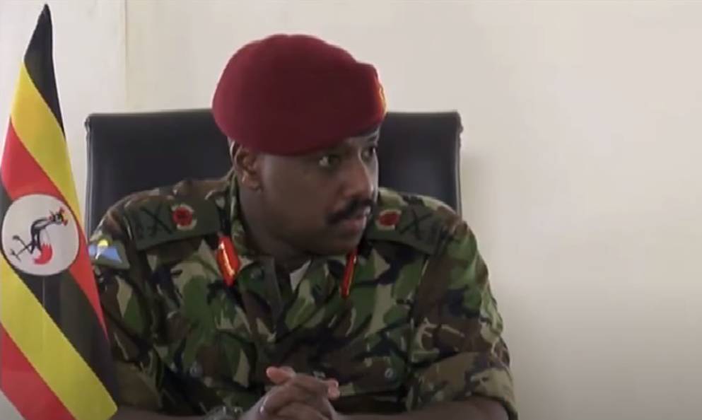 Генерал-лейтенант Кайнеругаба