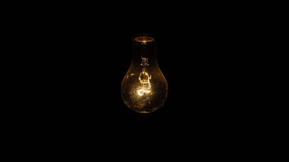 Лампочка в темноте