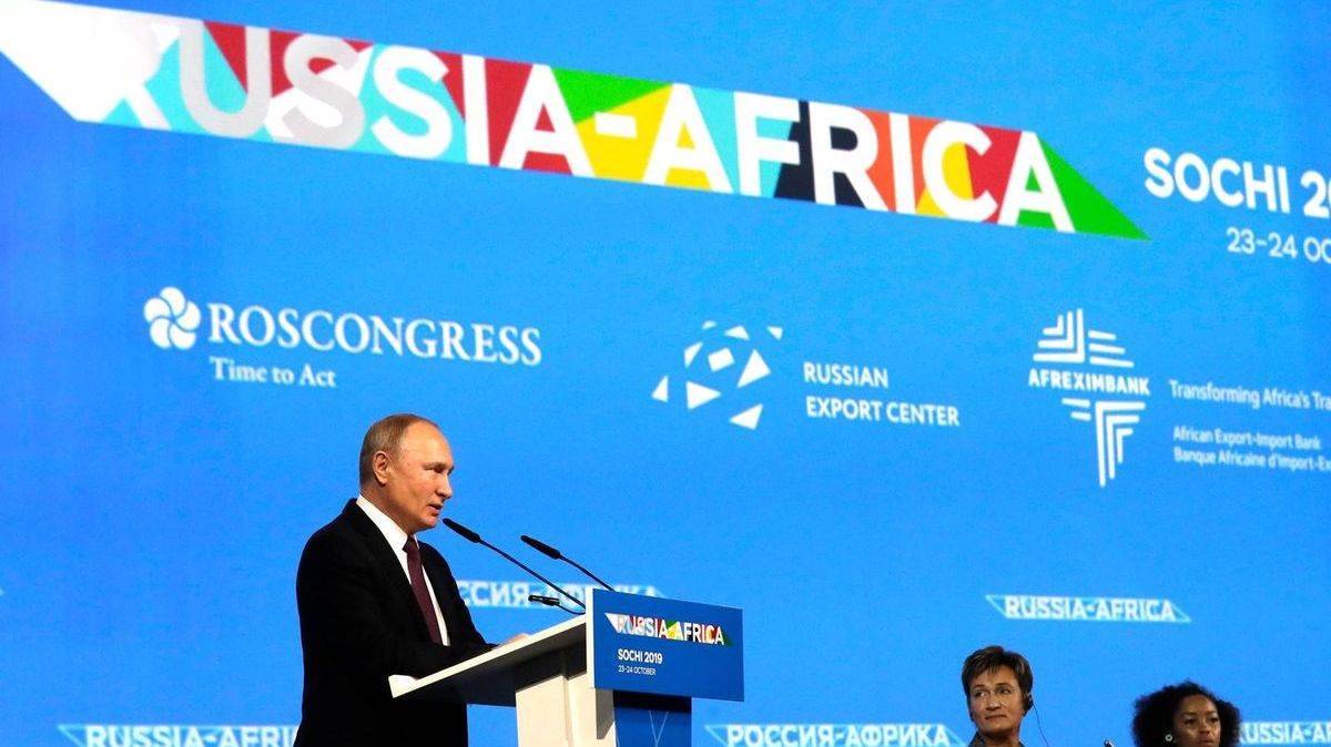 Пленарное заседание экономического форума Россия – Африка