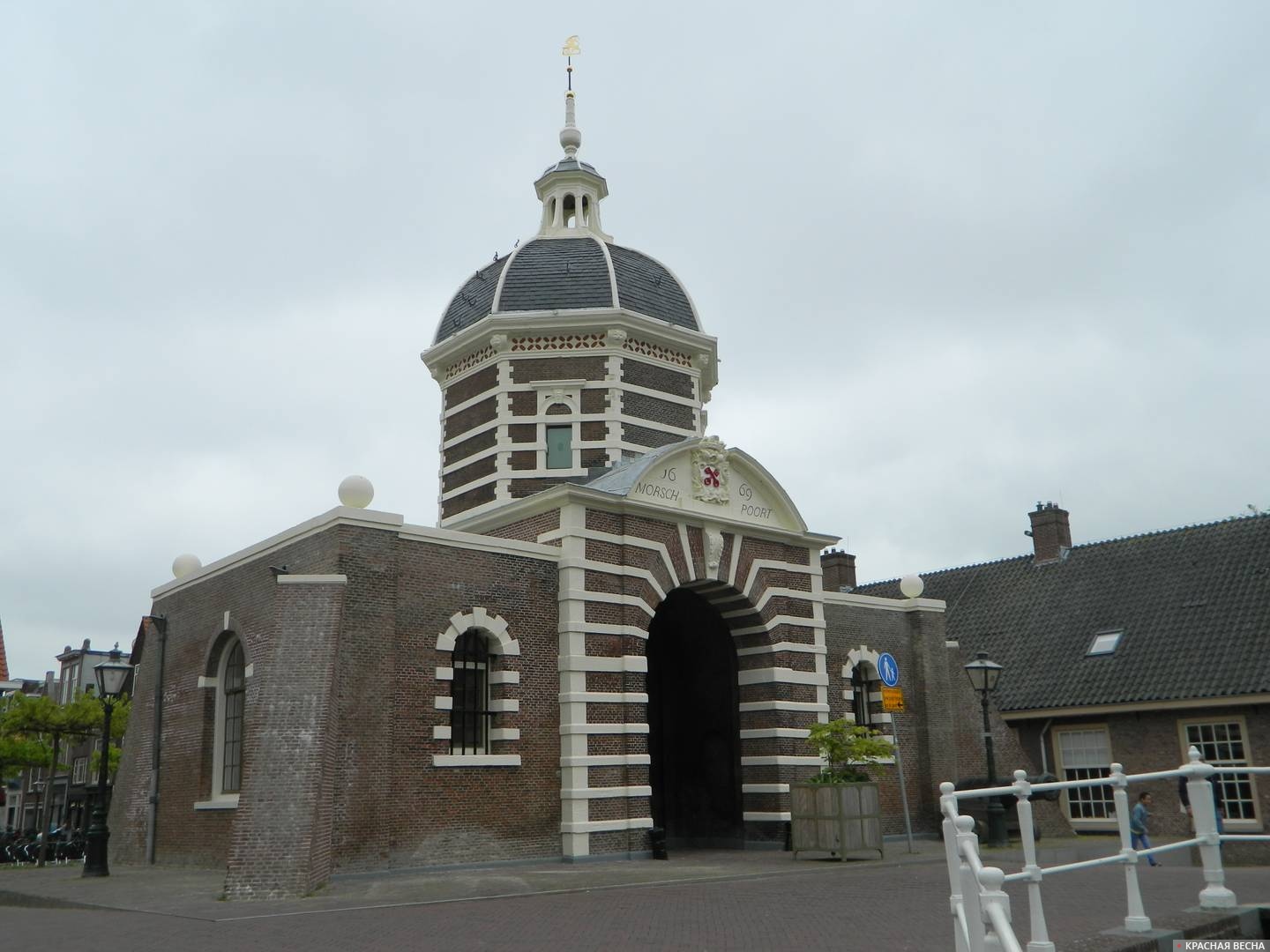 Голландия Лейден ворота