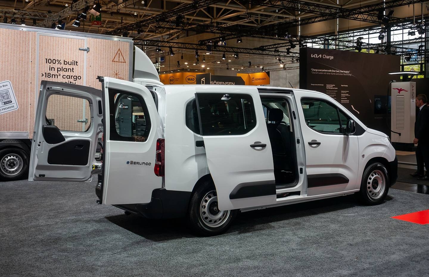 Платформа Stellantis Pro One на выставке IAA в 2024 году