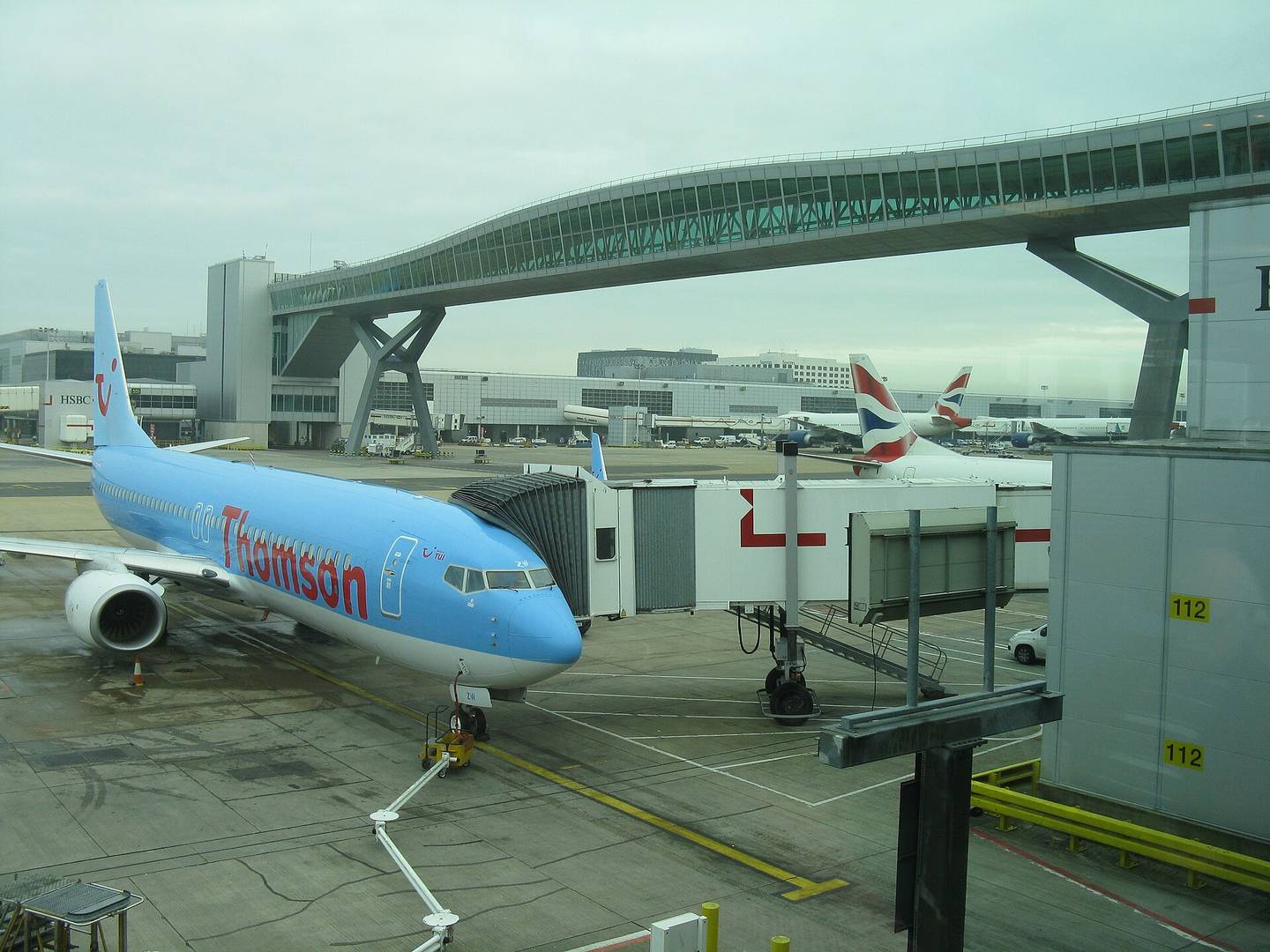 СМИ сообщают о массовых задержках и отменах рейсов в Британии