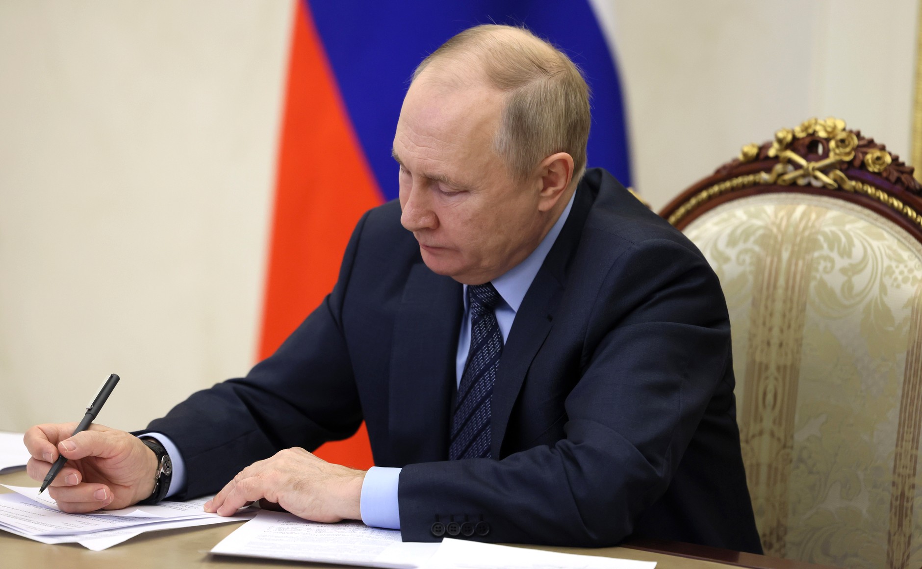 Путин обсудил с Шольцем «зерновую сделку»
