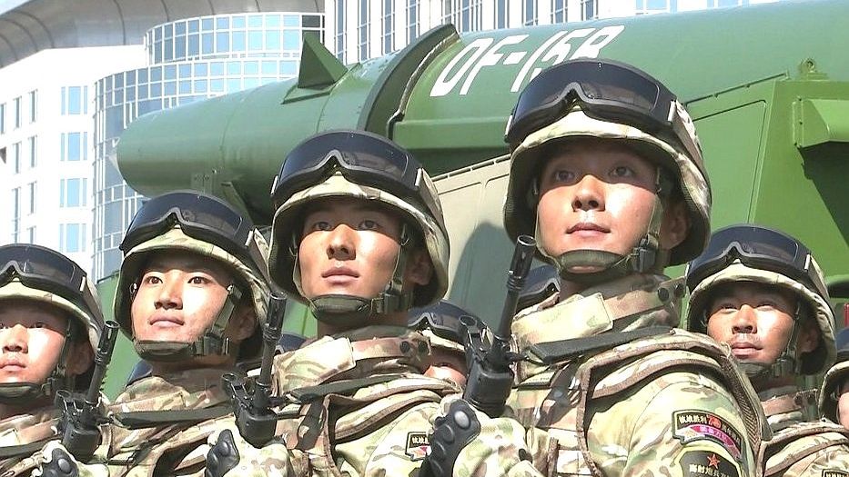 Китайские военнослужащие 