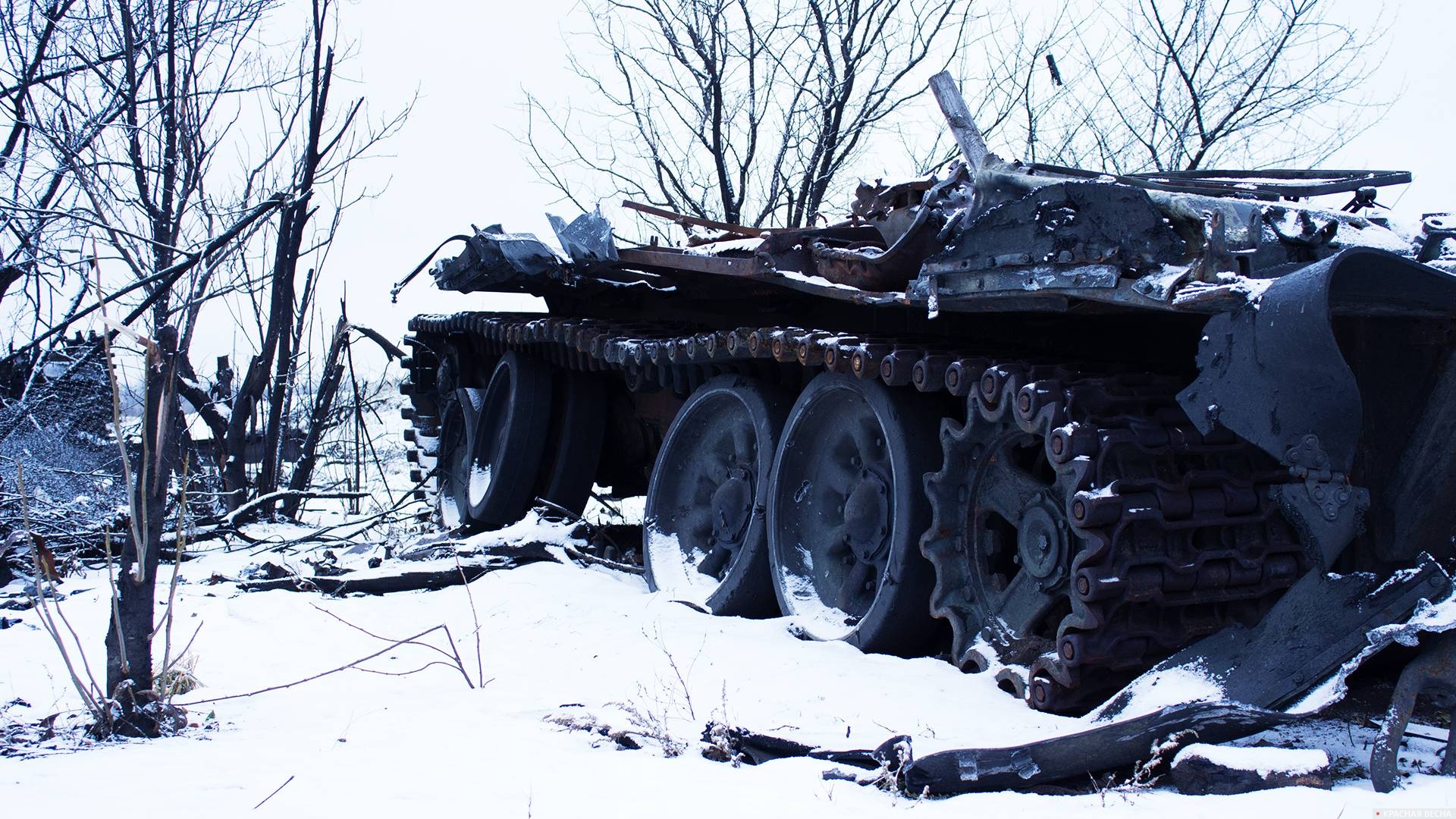 Сгоревший танк Т-72 ВСУ. Лисичанск 2023 год