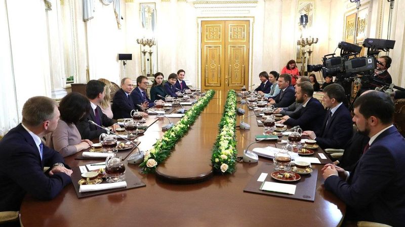 Встреча В.Путина с финалистами Всероссийского конкурса управленцев «Лидеры России»