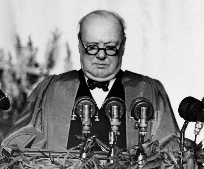 Черчилль произносит речь в Фултоне. 1946