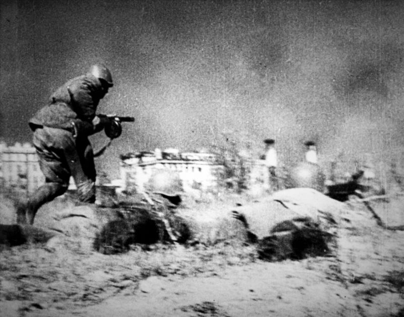 Красноармейцы во время оборонительных боев в Сталинграде