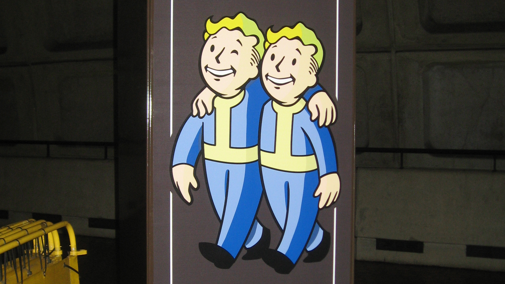 «Товарищи». Рекламный стенд Fallout 3