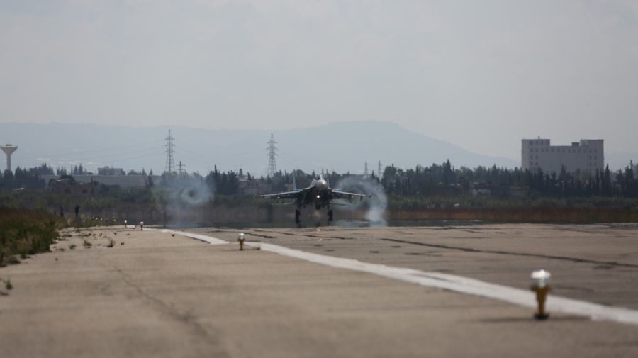 Боевая работа российской авиации на аэродроме Хеймим
