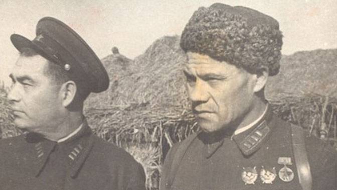 Минигали Шаймуратов (справа)